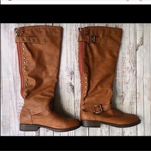 Women's tall brown boots size 7